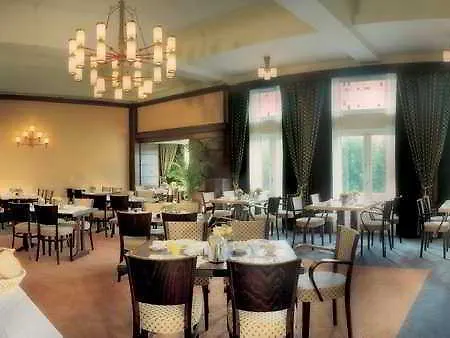 酒店 杜卡斯克阿姆拉斯酒店酒店 4*